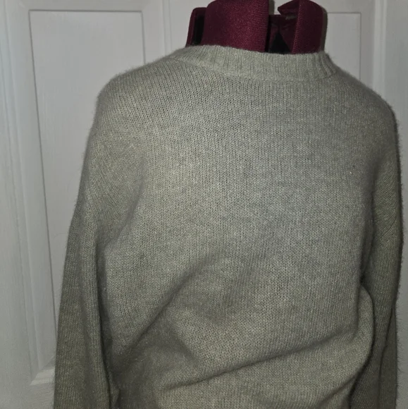 Liz Claiborne Angora/Lambs Wool Light Green Sweater - Picture 3 of 10